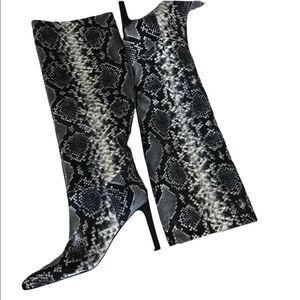 MARC Fisher knee high boots snake embossed stiletto heels size 7M gorpcore